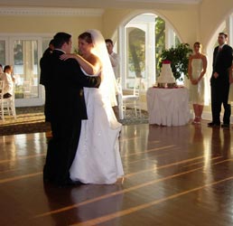 Фото: Свадебный танец